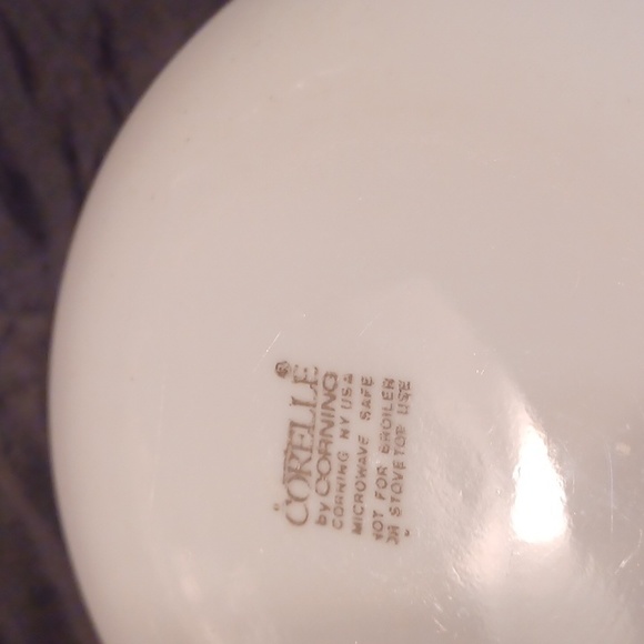 Corelle by Corning 4 peice place setting butterfly design - Picture 2 of 8